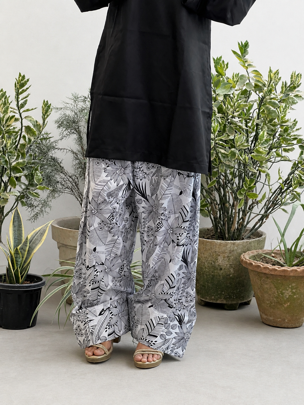 Black Kurta with Printed Farsi Salwar Set