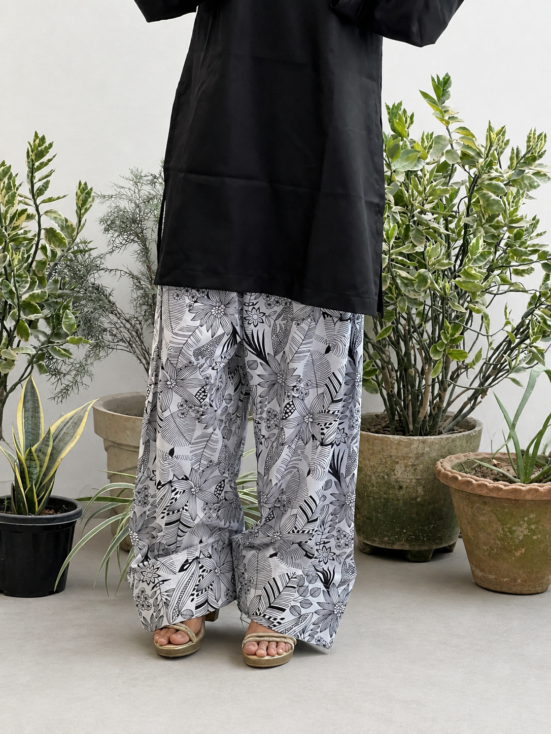 Black Kurta with Printed Farsi Salwar Set
