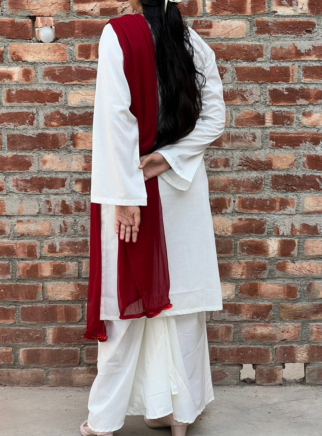 Noor Pearl White Kurta Set with Maroon Dupatta