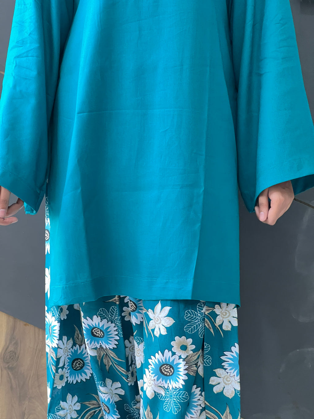 Teal Blue Plain Kurta with Floral Printed Farsi Salwar Set